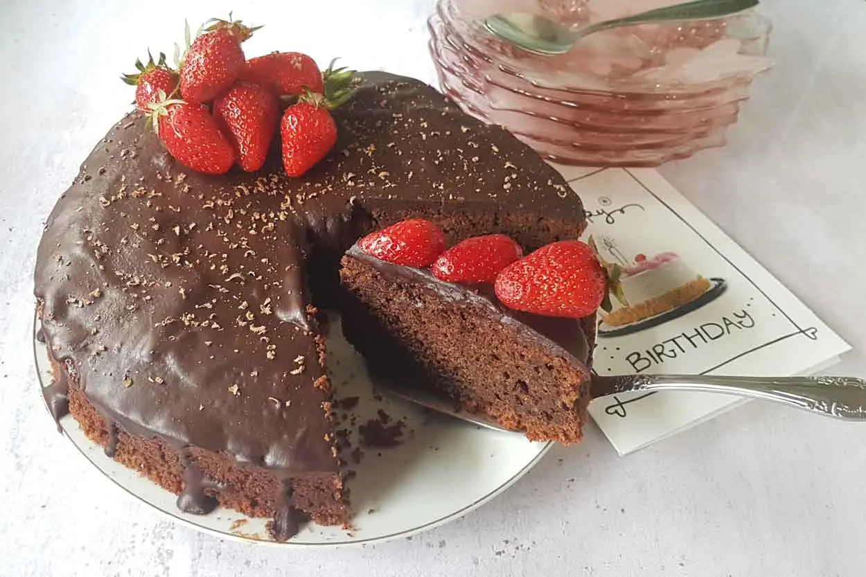 Sočna čokoladna torta